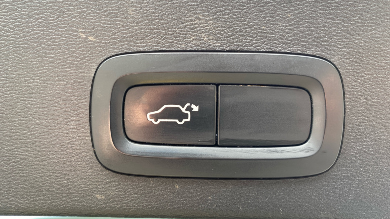 Volvo Xc40 1.5 T3 [163] Inscription Pro 5dr Geartronic Petrol Estate